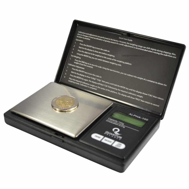 Balance de poche, Balance de poche précision, Balance de poche 0,01g, Balance précision 0,01g capacité 100g, précision 0,01g capacité 100g, Balance électronique, Balance électronique de poche, Balance électronique de poche de précision, Balance, Précision 0,01g, Capacité 100g, Quantum, Quantum balance, Quantum Alpha 100, Alpha 100
