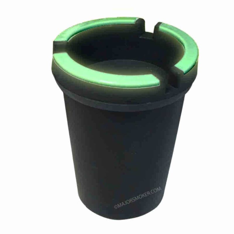 cendrier de voiture phosphorescent, cendrier pas cher, cendrier de voiture avec couvercle, cendrier anti-odeur, cendrier anti-fumée, cendrier grande taille, gros cendrier de voiture, cendrier fermé, grand cendrier de voiture, acheter cendrier