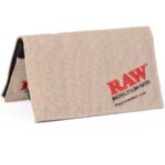 raw, chanvre, blague à tabac chanvre, blague a tabac, blague a tabac raw, blague a tabac pas cher, blague a tabac slim, meilleure blague a tabac, blague a tabac originale, blague a tabac ocb